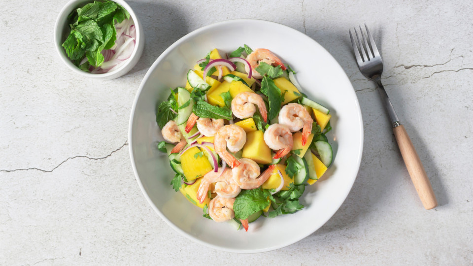 Salada camarao e manga