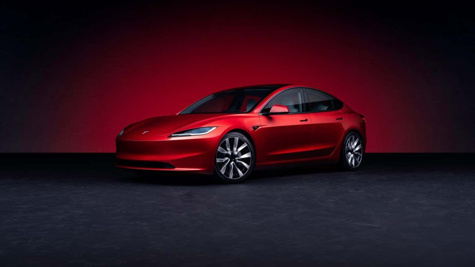 Tesla-Vermelho.jpeg