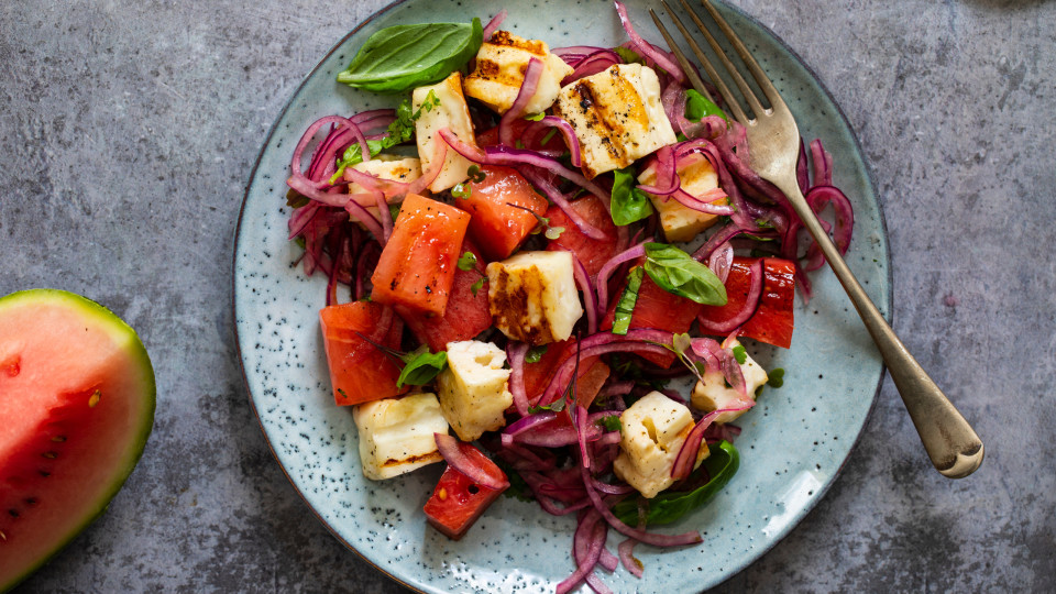 Salada de melancia e queijo